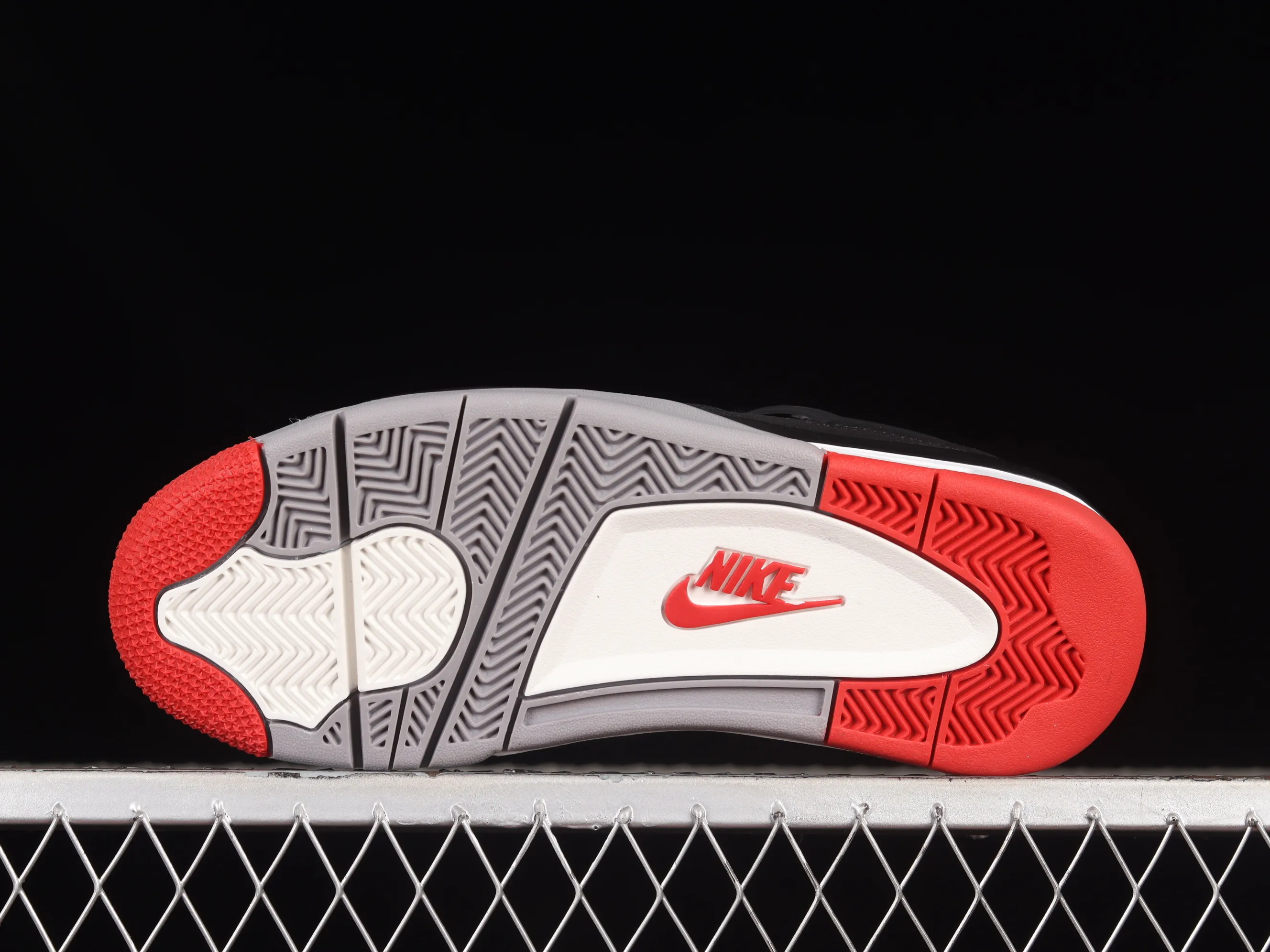 All categories Air Jordan Jordan series basketball shoes Air Jordan 4 LJR version Air Jordan 4 Retro "Bred" AJ4 Jordan 4 first year re-engraved new black and red 308497-060